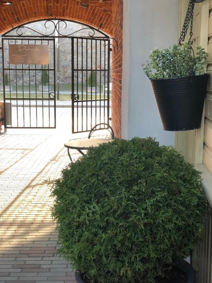 Hapsal Dietrich Apartemendid Exterior foto